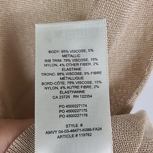 NWT Aritzia Wilfred Infuse Gold Short Sleeve Shirt Size XS MSRP
$68 - Picture 6 of 7